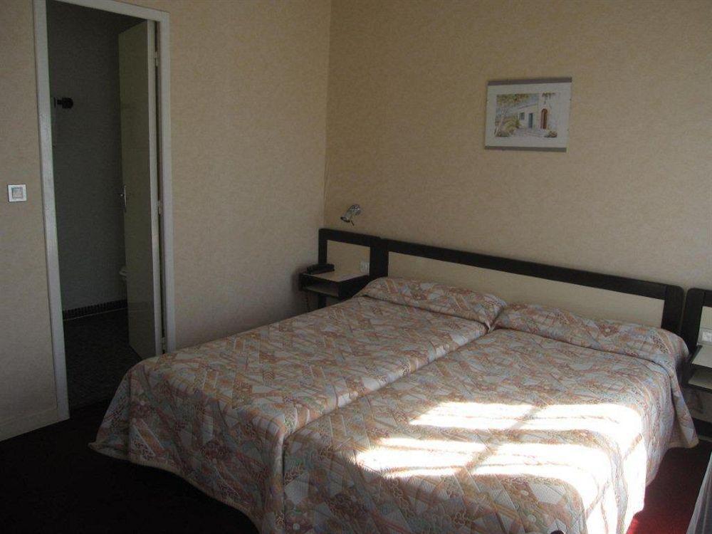 Hotel Des 3 Marchands Nantes Buitenkant foto
