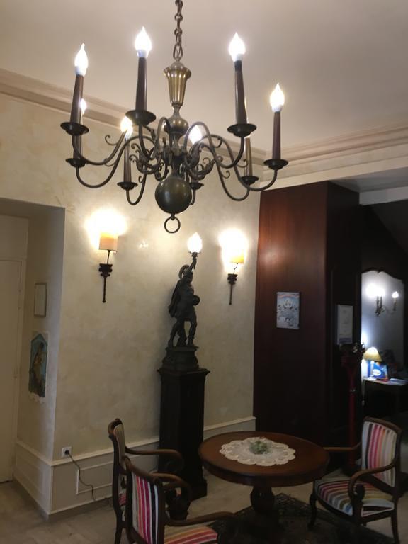 Hotel Des 3 Marchands Nantes Buitenkant foto