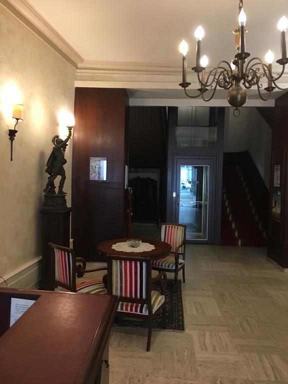Hotel Des 3 Marchands Nantes Buitenkant foto