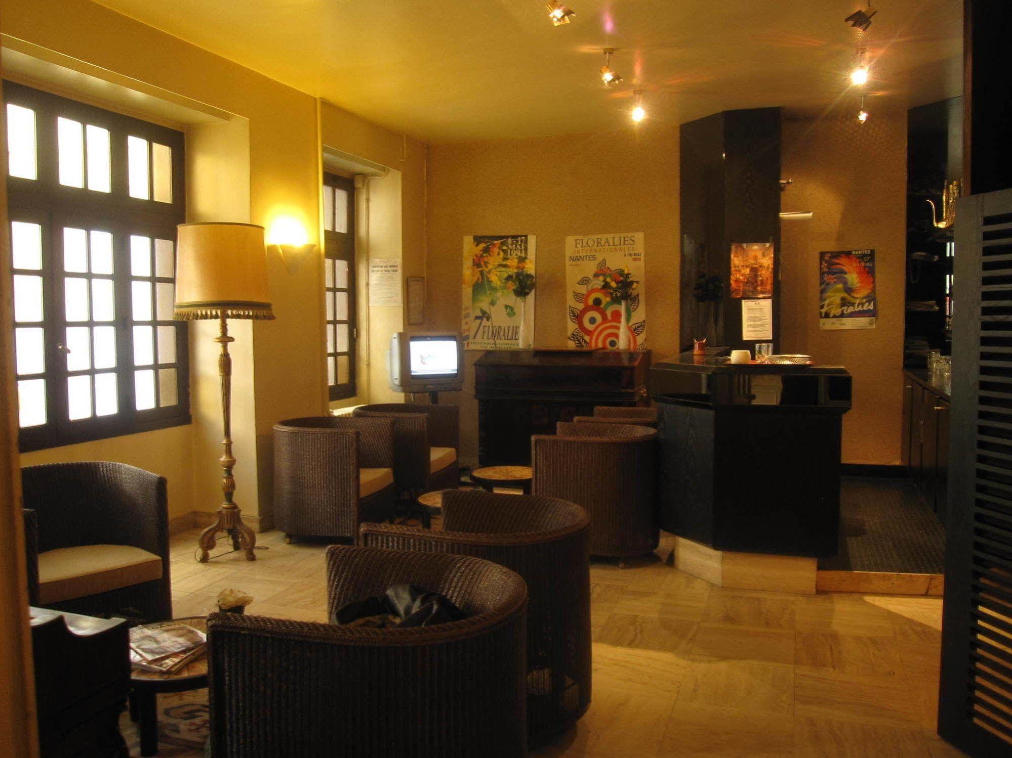 Hotel Des 3 Marchands Nantes Buitenkant foto
