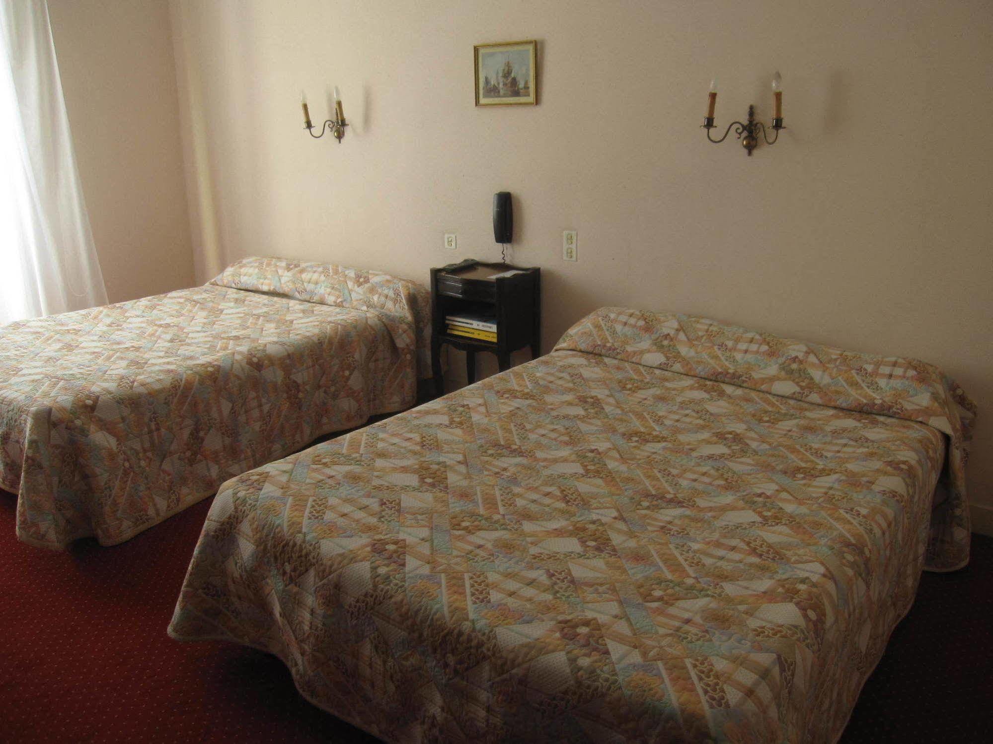 Hotel Des 3 Marchands Nantes Buitenkant foto